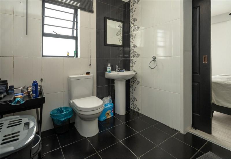 7 Bedroom Property for Sale in Fish Hoek Western Cape